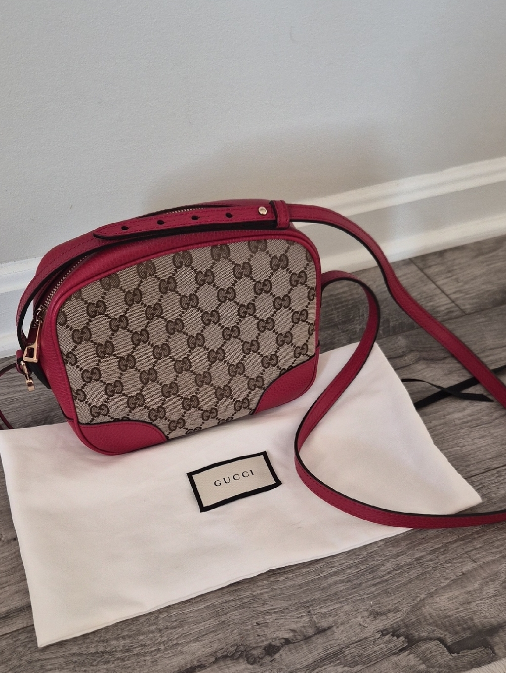 Gucci Beige GG Supreme Crossbody with Pink Leather Trim